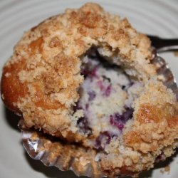 Blueberry Muffins With Crumb Topping