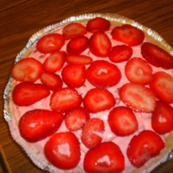Cool and Easy Strawberry Pie