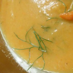 Red-Pepper Fennel Soup With Pita Chips